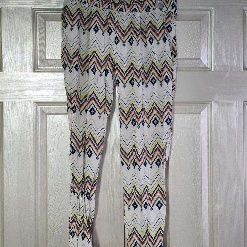 Zig Zag Print Spring Crop Pants Size M - Picture 2 of 4